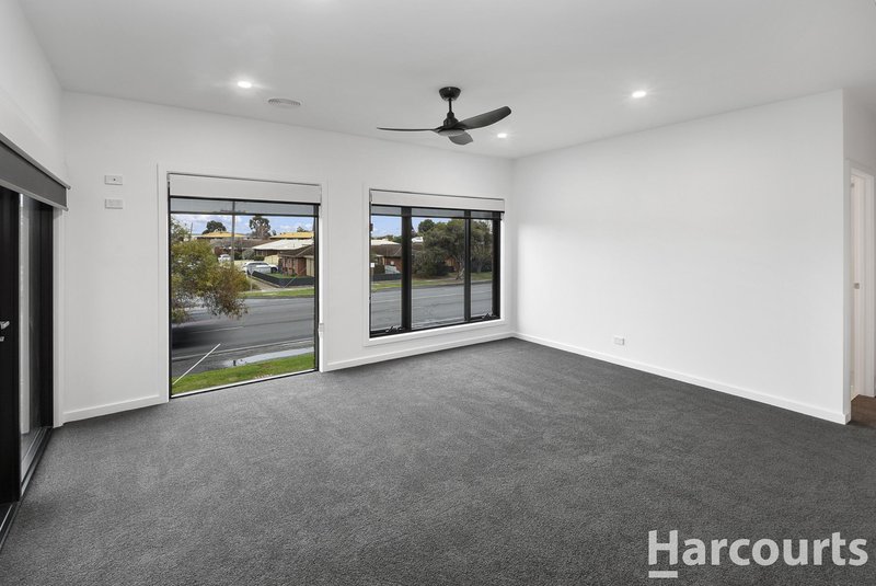 Photo - 33 Mcpherson Street, Horsham VIC 3400 - Image 9