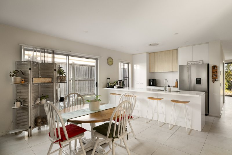 Photo - 33 Meath Crescent, Nudgee QLD 4014 - Image 4