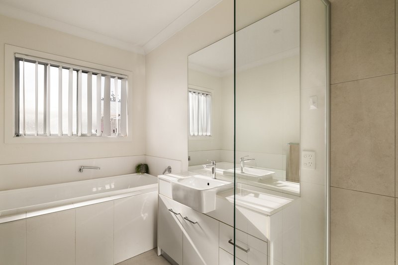 Photo - 33 Meath Crescent, Nudgee QLD 4014 - Image 8