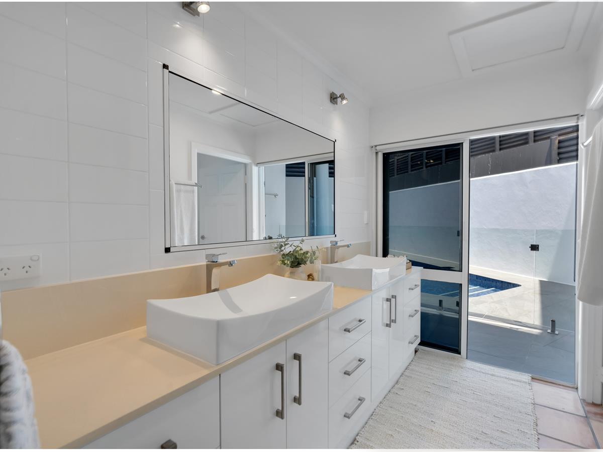 4-bedroom house at 33 Megan Close, Freshwater, QLD 4870, , Queensland
