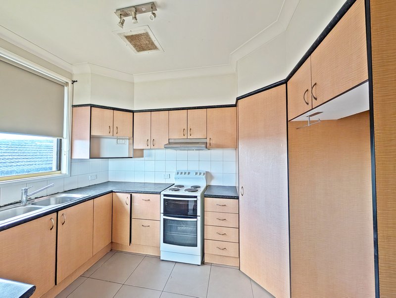 Photo - 33 Meldrum Avenue, Mount Pritchard NSW 2170 - Image 4