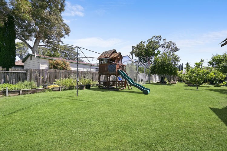 Photo - 33 Military Road, Merrylands NSW 2160 - Image 6