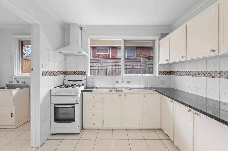 Photo - 3/3 Mitchell Parade, Pascoe Vale South VIC 3044 - Image 4
