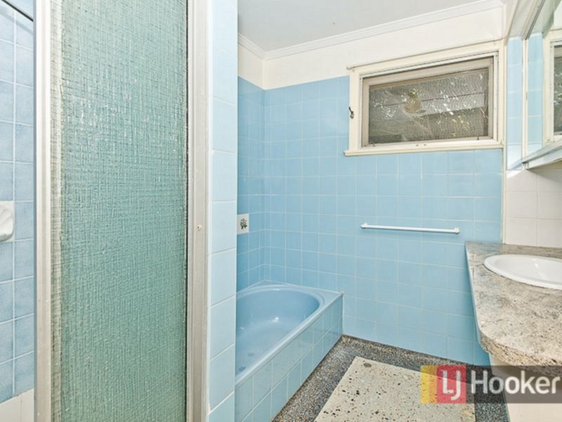 Photo - 33 Montclair Street, Aspley QLD 4034 - Image 7