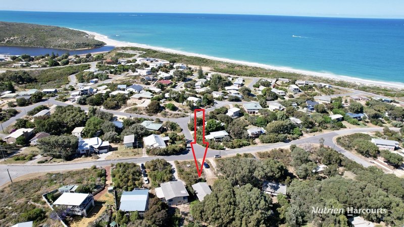 Photo - 33 Mortimer Road, Guilderton WA 6041 - Image 1