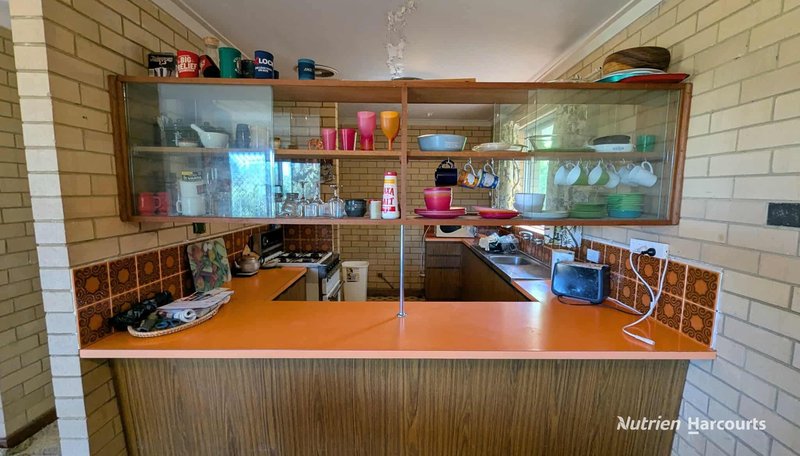 Photo - 33 Mortimer Road, Guilderton WA 6041 - Image 6