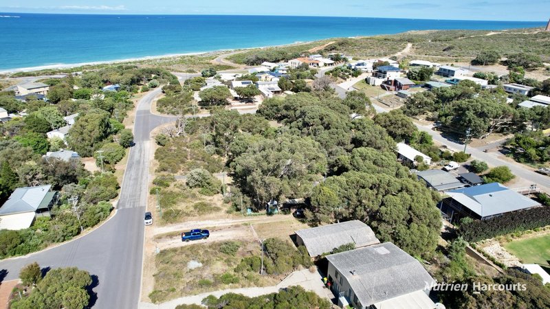 Photo - 33 Mortimer Road, Guilderton WA 6041 - Image 13