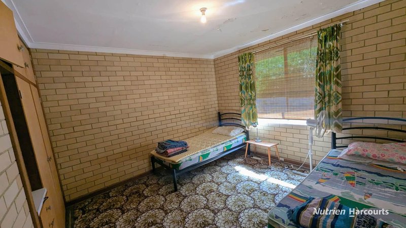 Photo - 33 Mortimer Road, Guilderton WA 6041 - Image 10