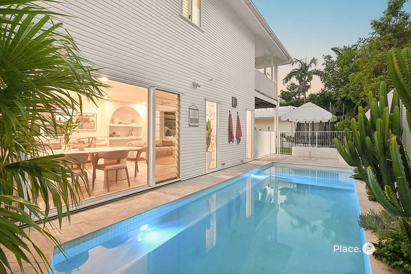 Photo - 33 Mullens Street, Hawthorne QLD 4171 - Image 2