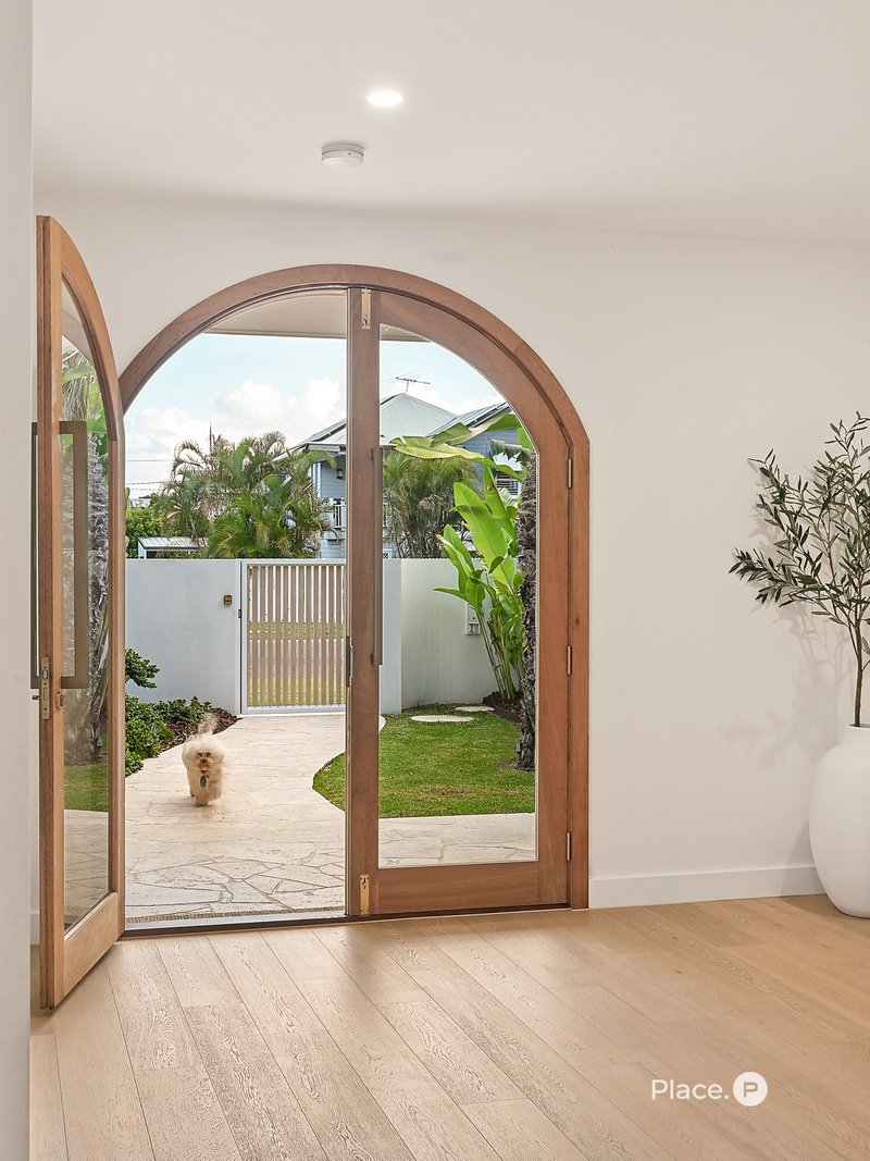 Photo - 33 Mullens Street, Hawthorne QLD 4171 - Image 4