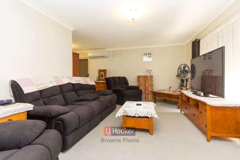 Photo - 33 Murrumbidgee Street, Hillcrest QLD 4118 - Image 2