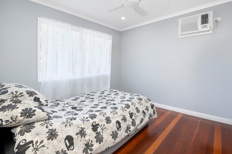 Photo - 33 Myra Street, Kingston QLD 4114 - Image 5
