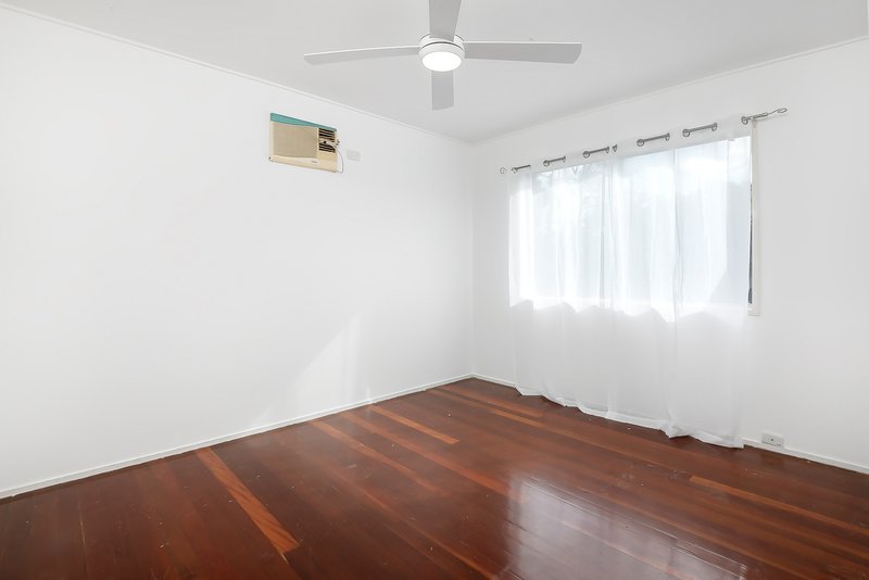 Photo - 33 Myra Street, Kingston QLD 4114 - Image 6