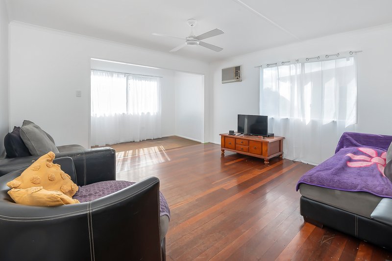 Photo - 33 Myra Street, Kingston QLD 4114 - Image 9