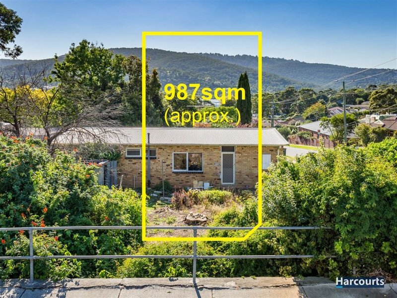 33 Nathan Street, Ferntree Gully VIC 3156