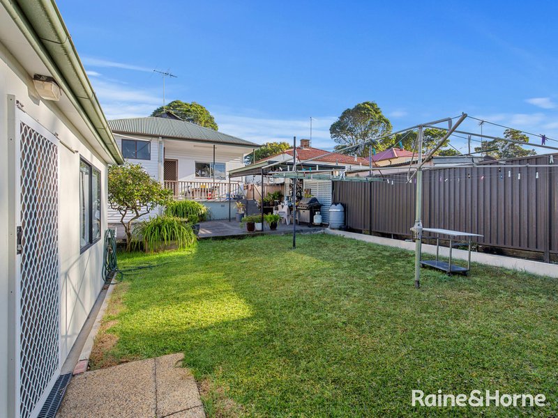 Photo - 33 Newman Street, Mortdale NSW 2223 - Image 5