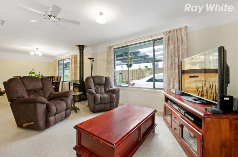 Photo - 33 Nockolds Crescent, Noble Park VIC 3174 - Image 3