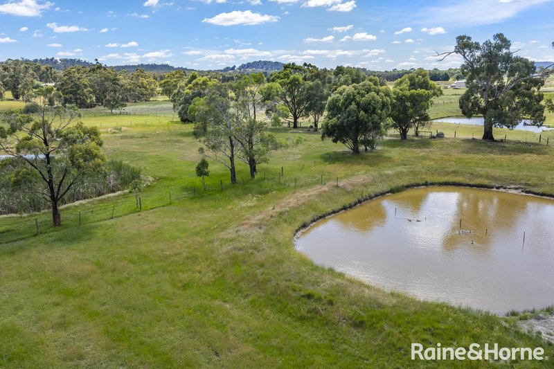 Photo - 33 Northumberland Road, Kyneton VIC 3444 - Image 8