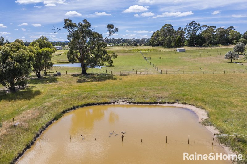 Photo - 33 Northumberland Road, Kyneton VIC 3444 - Image 9