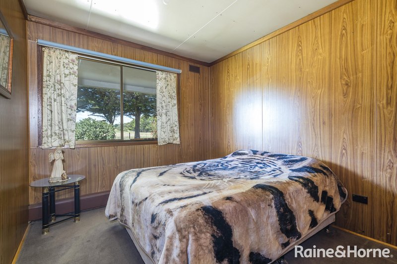 Photo - 33 Northumberland Road, Kyneton VIC 3444 - Image 17