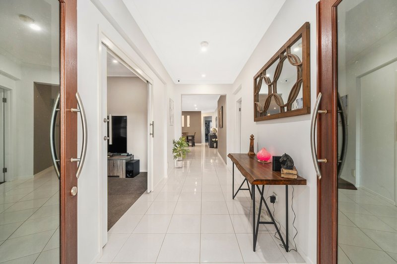 Photo - 33 Numbat Street, North Lakes QLD 4509 - Image 7