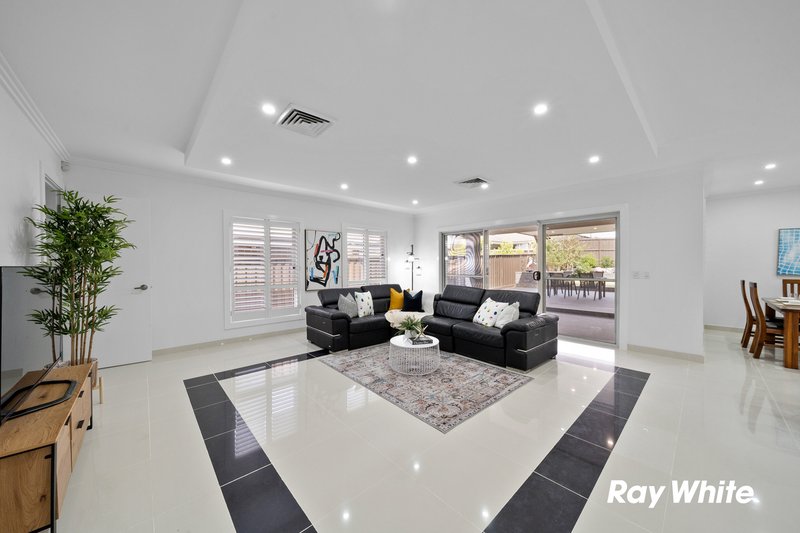 Photo - 33 Oakhill Crescent, Colebee NSW 2761 - Image 2