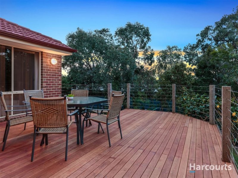 33 Oaktree Rise, Lysterfield VIC 3156