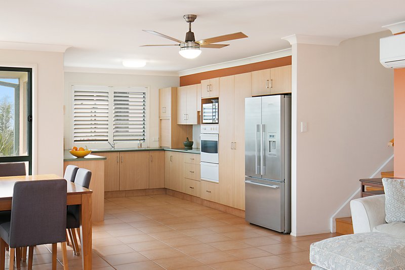 Photo - 33 Oceanview Crescent, Kingscliff NSW 2487 - Image 6