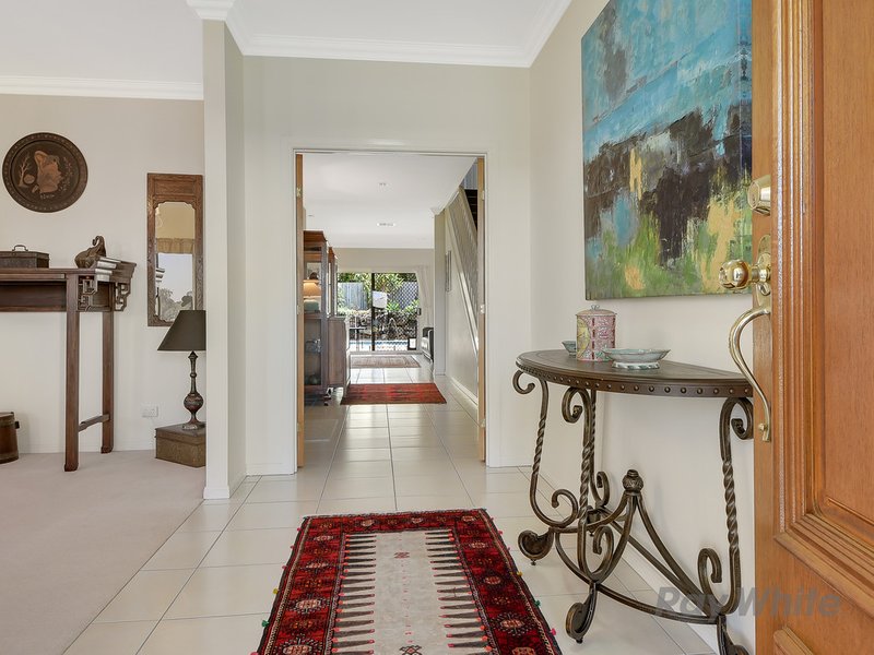 Photo - 33 Oisin Street, Murrumba Downs QLD 4503 - Image 3