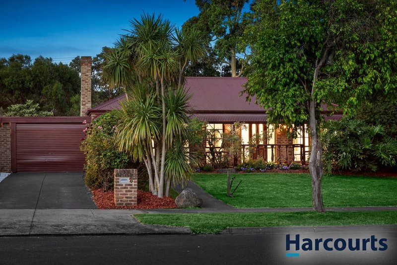 Photo - 33 Old Orchard Drive, Wantirna South VIC 3152 - Image 11