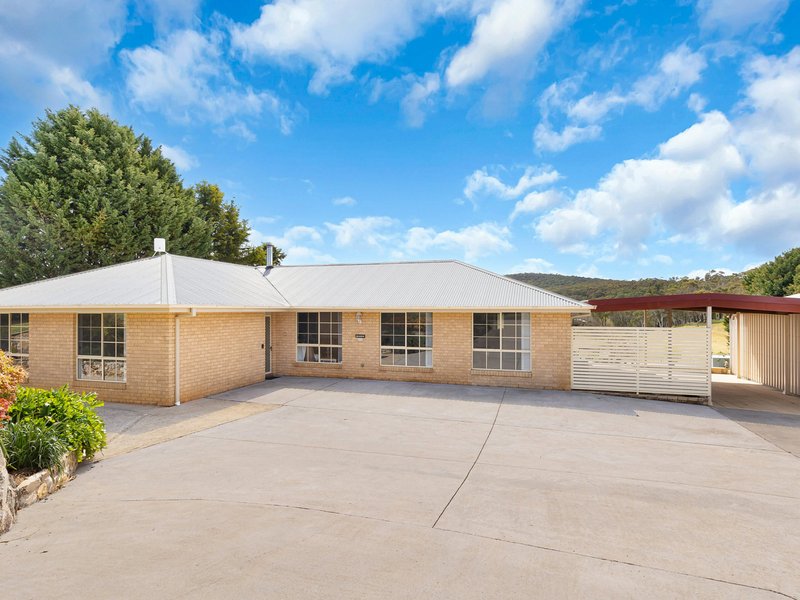 33 On-Avon Avenue, Oberon NSW 2787