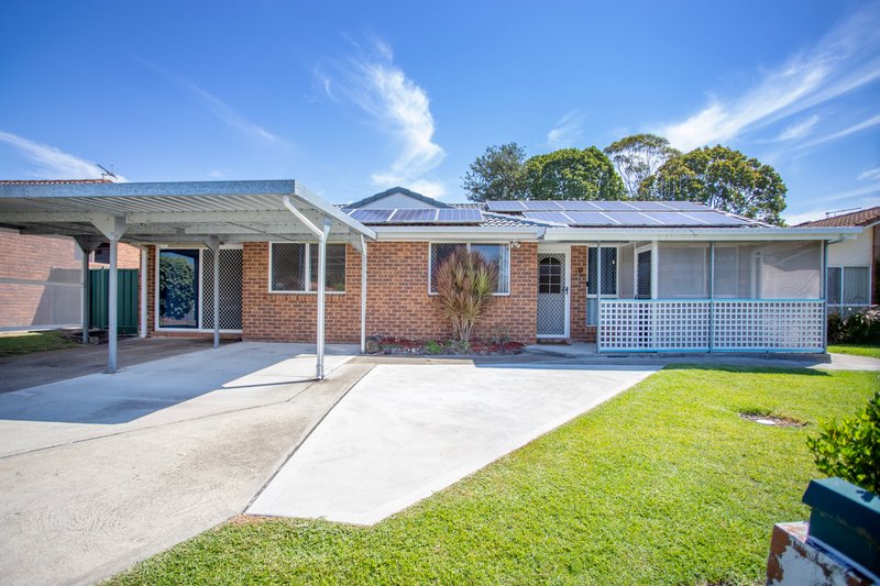 Photo - 33 Palanas Drive, Taree NSW 2430 - Image 1