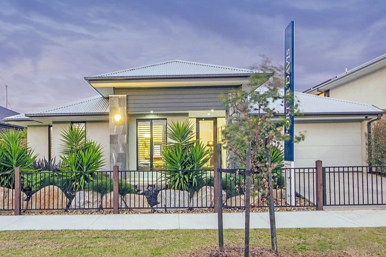 33 Palmers Road, Williams Landing VIC 3027