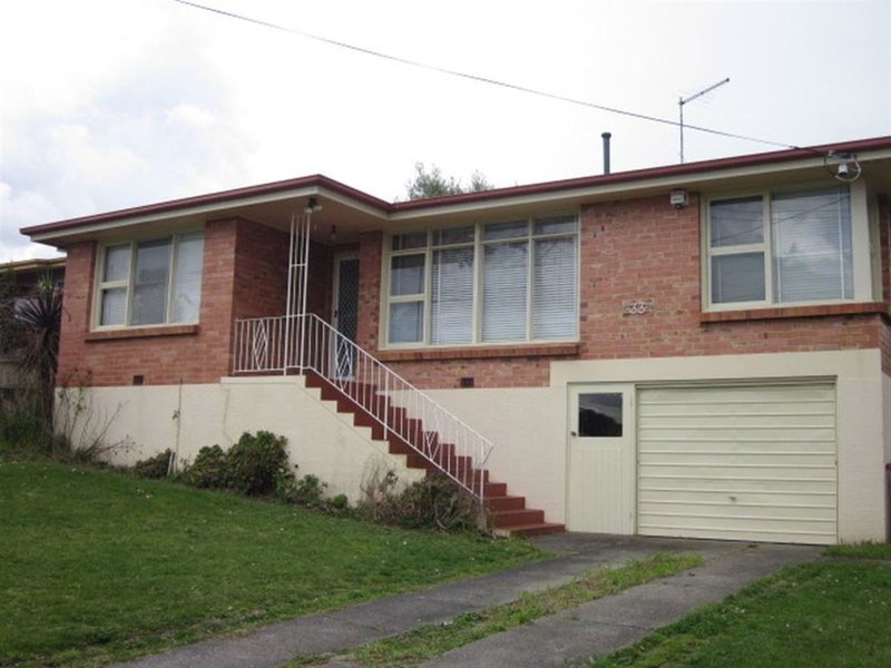 33 Paringa Avenue, Newnham TAS 7248