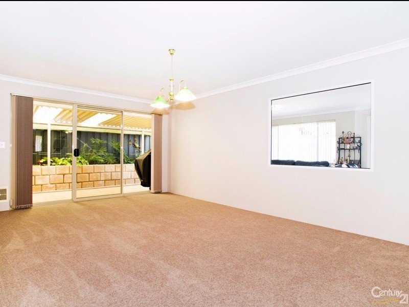 Photo - 33 Parkstone Retreat, Currambine WA 6028 - Image 8