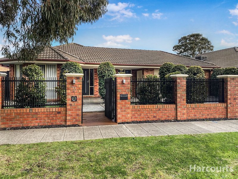 33 Paterson Drive, Lynbrook VIC 3975