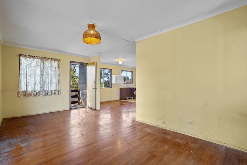 Photo - 33 Patonga Street, Ashmore QLD 4214 - Image 7