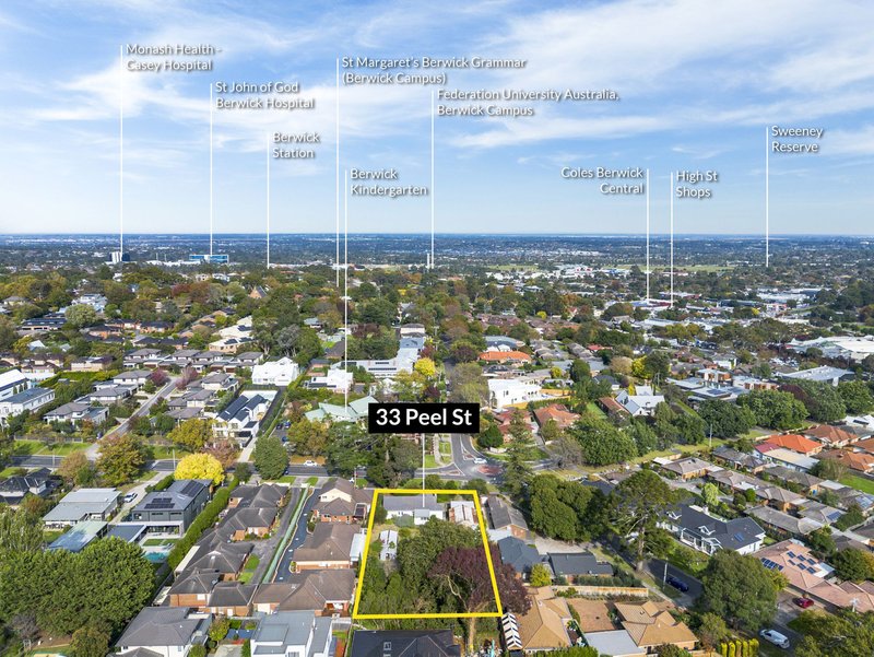 Photo - 33 Peel Street, Berwick VIC 3806 - Image 2