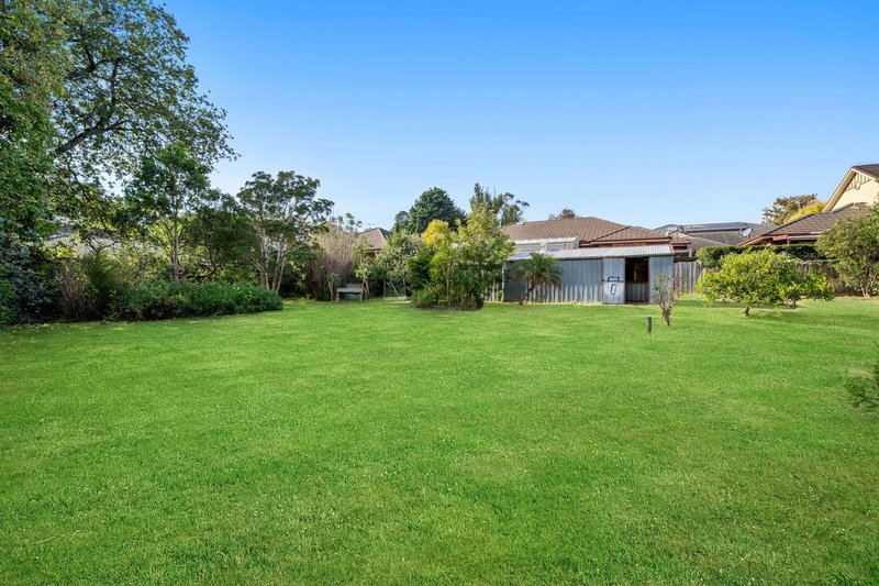 Photo - 33 Peel Street, Berwick VIC 3806 - Image 5