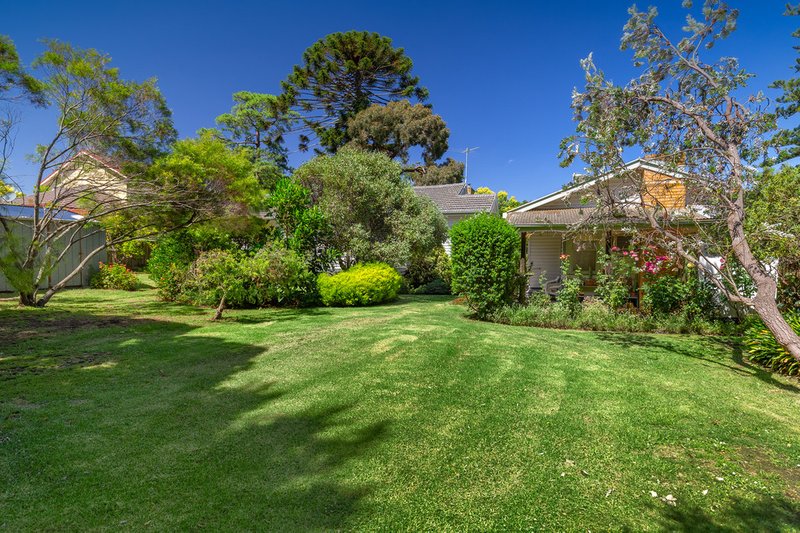 Photo - 33 Peel Street, Berwick VIC 3806 - Image 17