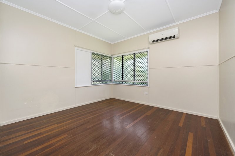 Photo - 33 Peel Street, Garbutt QLD 4814 - Image 3