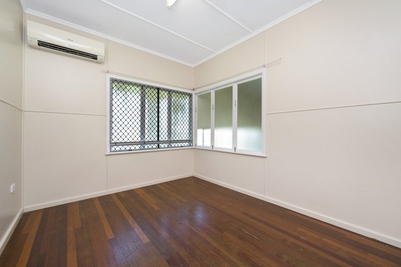 Photo - 33 Peel Street, Garbutt QLD 4814 - Image 4