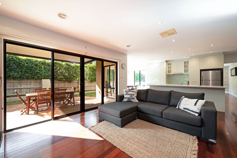Photo - 33 Penfold Street, Gungahlin ACT 2912 - Image 4