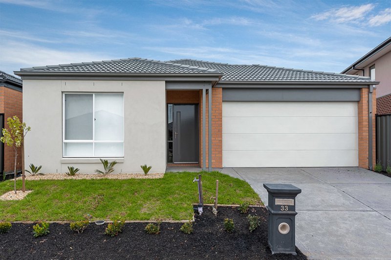 33 Peninsula Crescent, Craigieburn VIC 3064