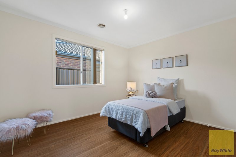 Photo - 33 Penrose Promenade, Tarneit VIC 3029 - Image 14