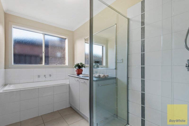 Photo - 33 Penrose Promenade, Tarneit VIC 3029 - Image 18