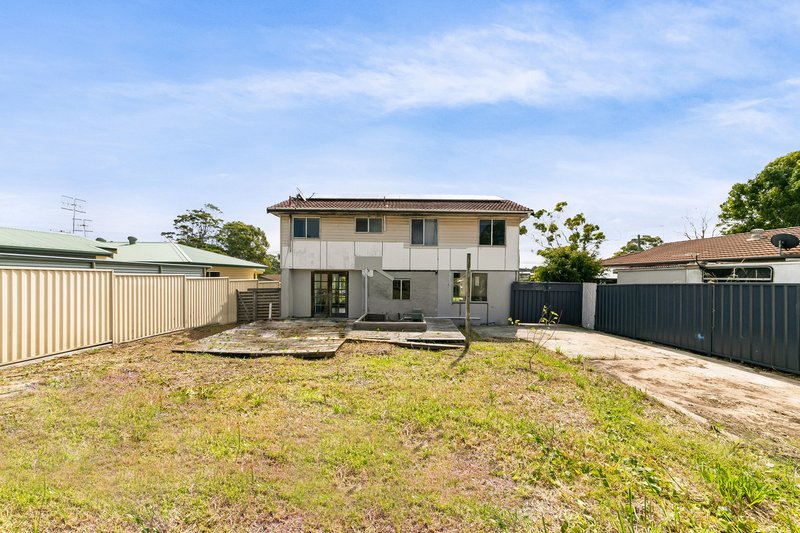 Photo - 33 Perouse Avenue, San Remo NSW 2262 - Image 7