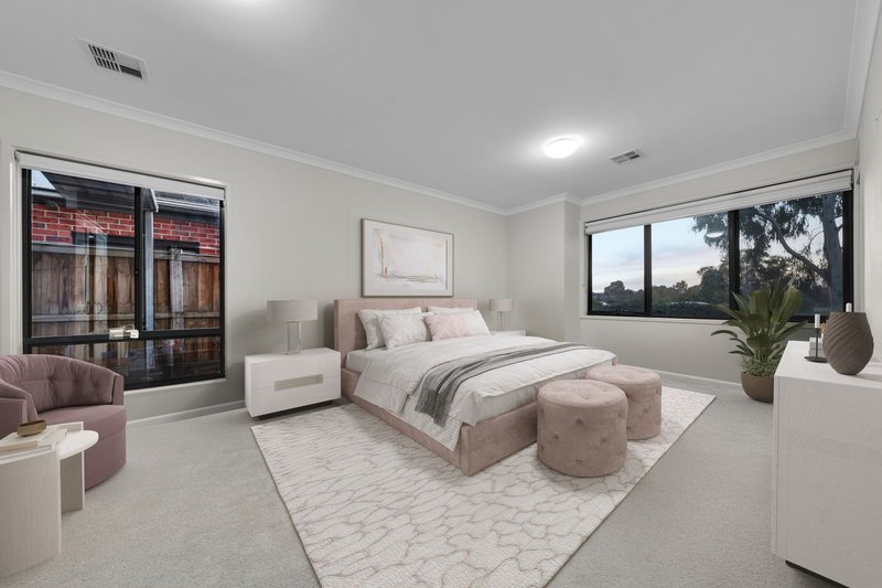 Photo - 33 Petunia Drive, Keysborough VIC 3173 - Image 2