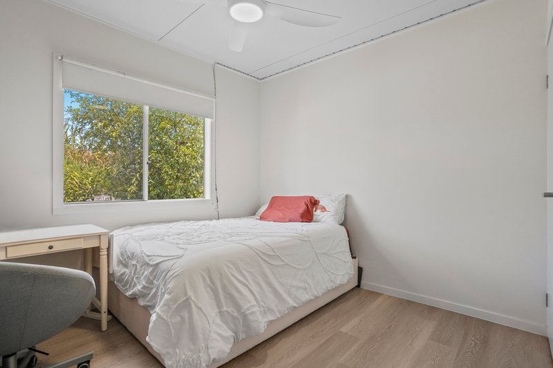 Photo - 33 Phyllis Street, Eastern Heights QLD 4305 - Image 17