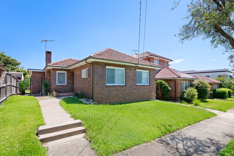 33 Princess Avenue, Rodd Point NSW 2046